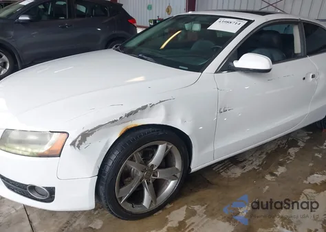 2010 Audi A5 2.0T Premium z USA, uszkodzony, nr VIN WAULFAFR4AA001152